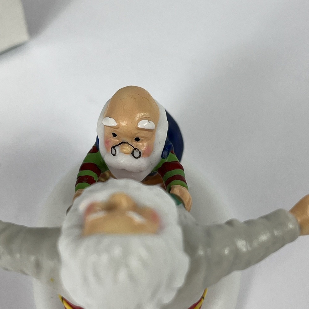 Dept 56 Just the Right Size Santa Figurine North Pole Series in Original Box - Picture 4 of 6